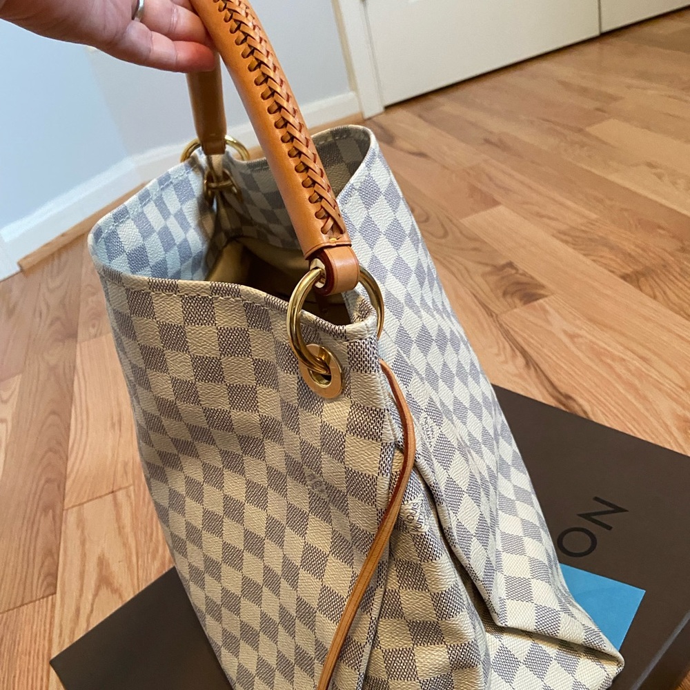 Louis Vuitton Damier Azur Artsy MM